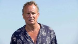 « C'était un nazi et quelqu'un de pas très sympathique » : Stellan Skarsgård règle ses comptes sans ménagement avec l'un des plus grands réalisateurs de tous les temps