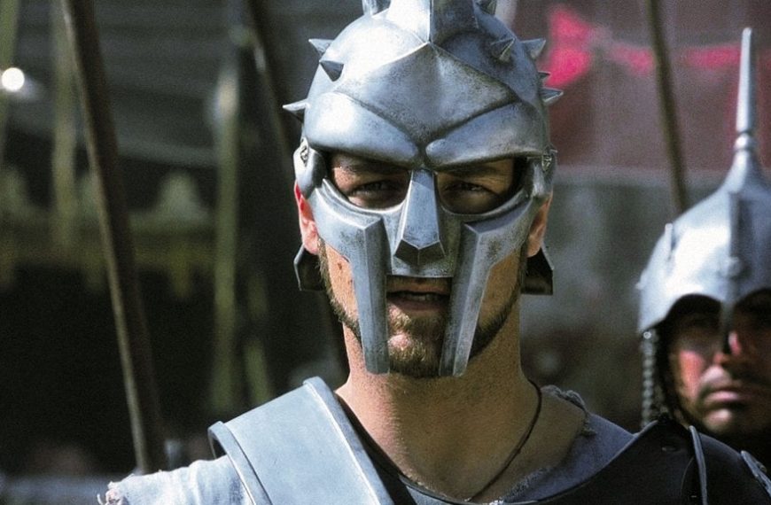 "J'ai dû me battre chaque jour" Russel Crowe serait devenu "un homme" sur le tournage de ce film culte