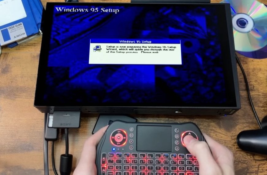 Il a installé Windows 95 sur cette PlayStation et a vu de ses propres yeux pourquoi c'est l'une des consoles les plus complexes de Sony !