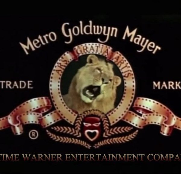 Pour la première fois de l'histoire, le lion de la Metro-Goldwyn-Mayer est resté silencieux afin de ne pas gâcher l'ambiance de ce film