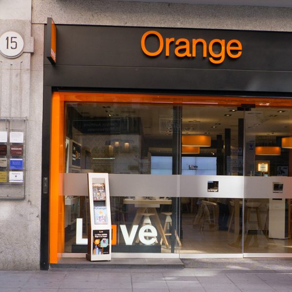 Orange lance un forfait 5G gratuit avec 20 Go de data, qui en veut ?