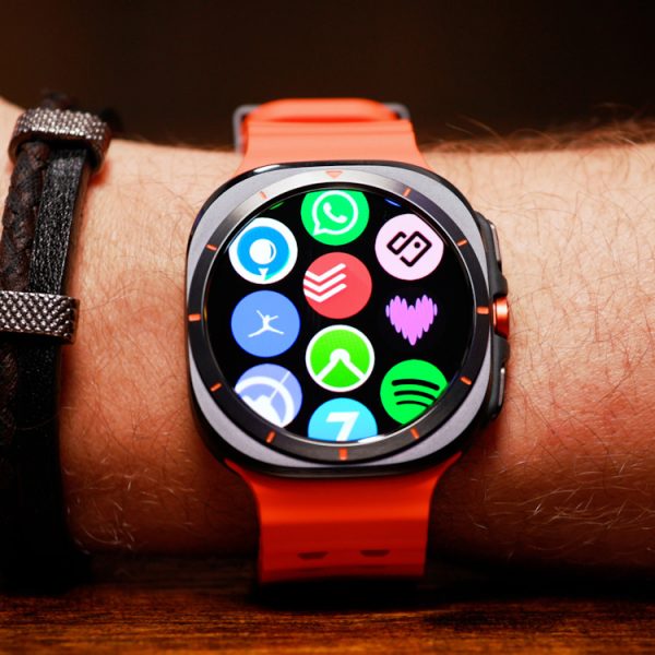 Galaxy Watch Ultra 2 : la fiche technique de la future montre connectée de Samsung se dévoile encore