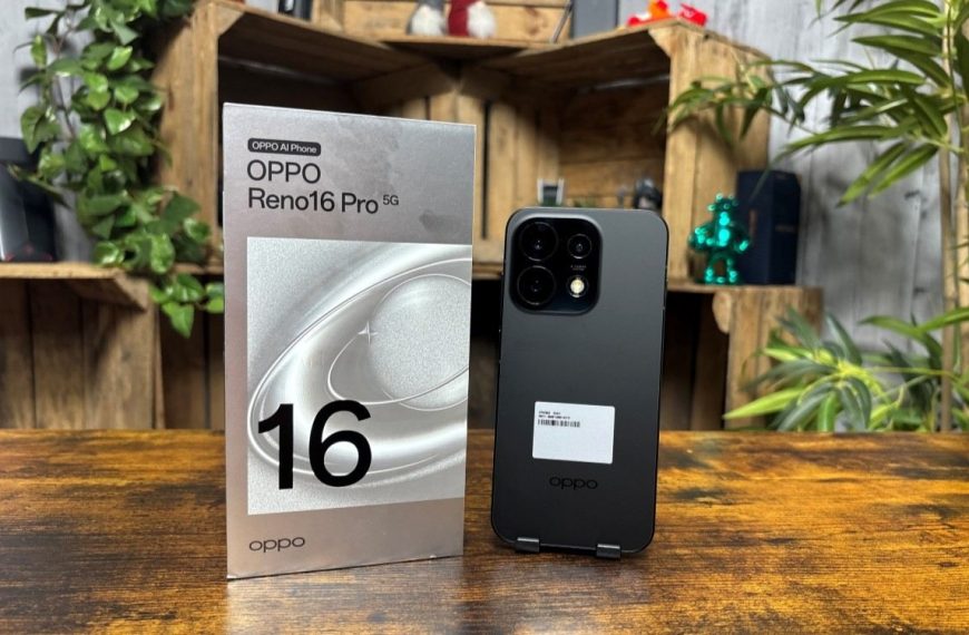Test Oppo Reno16 Pro : une évolution séduisante, ternie par de vieux défauts qui (lui) coûtent cher