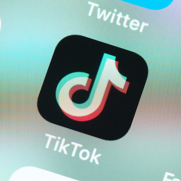 TikTok s’attaque aux deepfakes avec un outil qui détecte les vidéos utilisant notre visage