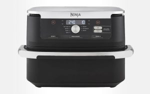 Ninja Foodi FLEX 7-en-1 : le airfryer XXL de 10,4 litres est à prix réduit pour les soldes !