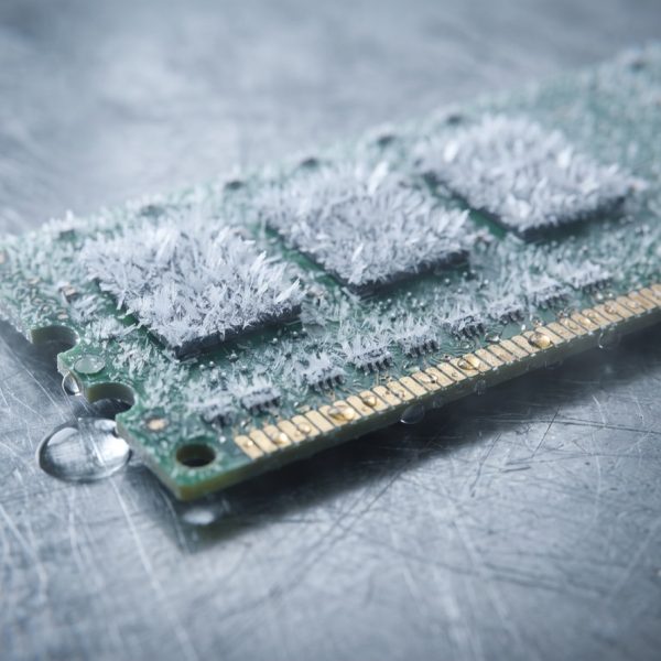 Cold boot attack – Dumper la RAM d'un PC avec 5 Ko d'assembleur