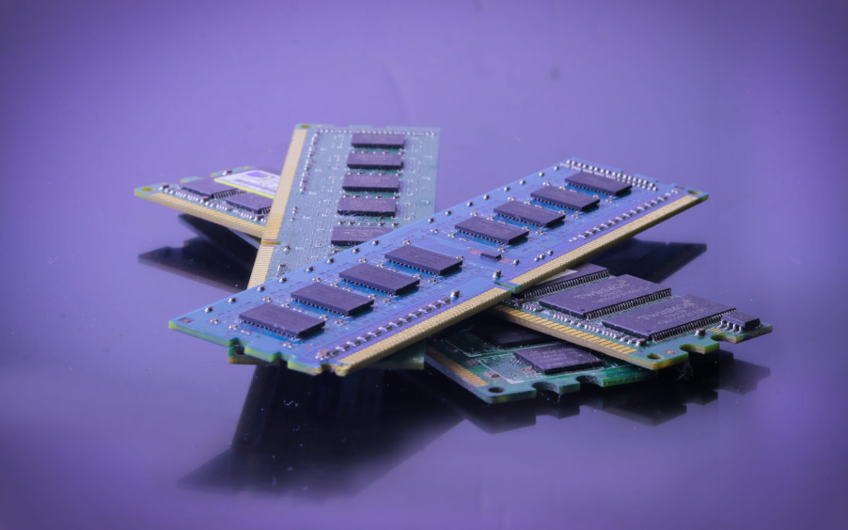 Crise de la mémoire : on a comparé les prix de la RAM et des SSD avec ceux d’il y a un an, ça fait froid dans le dos