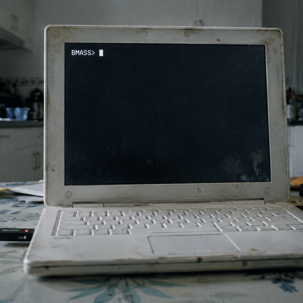 BMASS – Bootez direct votre PC sur une IA locale