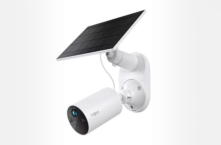 Tapo TC82 : cette caméra de surveillance extérieure avec panneau solaire chute à moins de 50 €, vite !