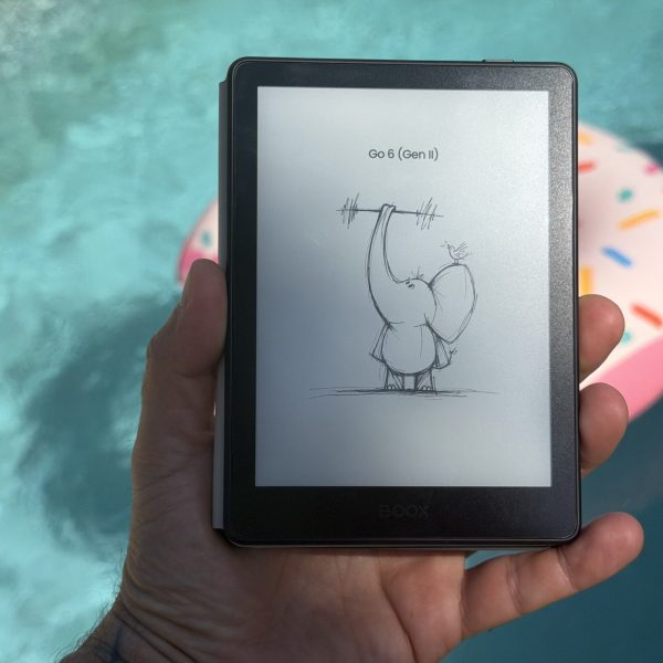 Cette mini liseuse sous Android fait tout tourner