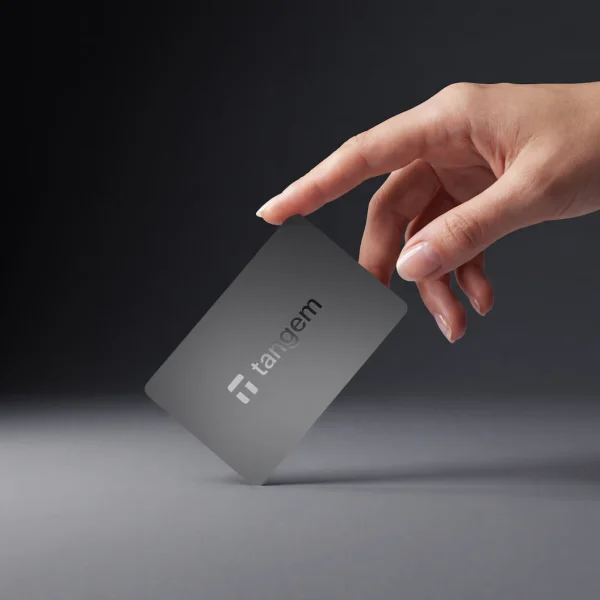 Tangem – La faille laser qui condamne votre carte crypto à vie