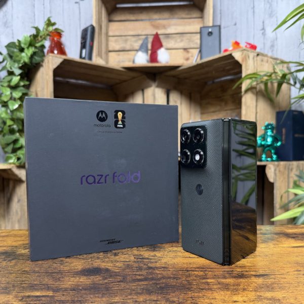 Test Motorola Razr Fold : l’écran géant dont on rêvait, le prix qu’on redoutait
