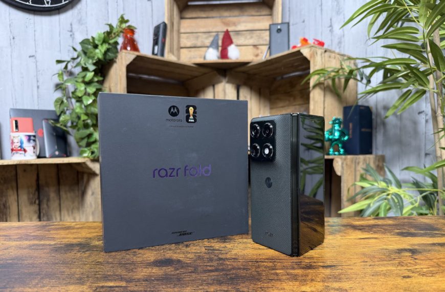 Test Motorola Razr Fold : l’écran géant dont on rêvait, le prix qu’on redoutait