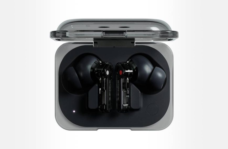 Nothing Ear (a) : les écouteurs à réduction de bruit active sont en soldés à moins de 60 €, vite !