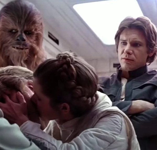 « C'est un problème », Luke et Leia sont devenus frère et soeur dans Star Wars afin de justifier ce point de scénario