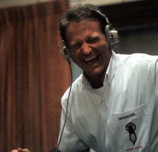 « Il voulait avoir le dernier mot » : Robin Williams a interdit l'utilisation de sa voix jusqu'en 2039, alors que Disney possède des enregistrements inédits !