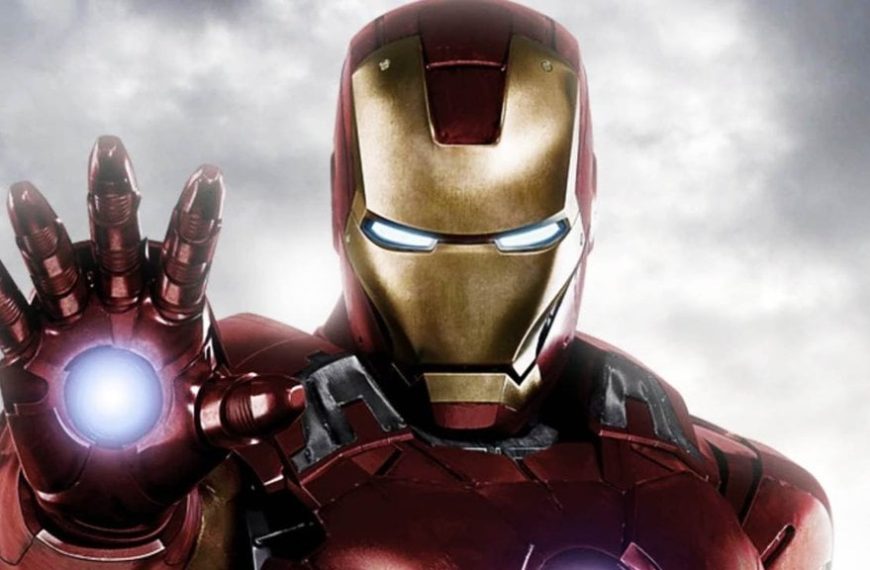 « Ils ont été traités comme des moins que rien » : Comment Robert Downey Jr. a empêché deux stars d'Hollywood d'être renvoyées par Marvel