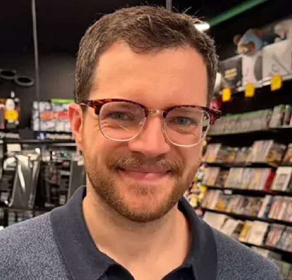 7 ans, des jeux vidéo et des cartes Pokémon, il a trouvé la formule pour gagner 4 millions de dollars par an