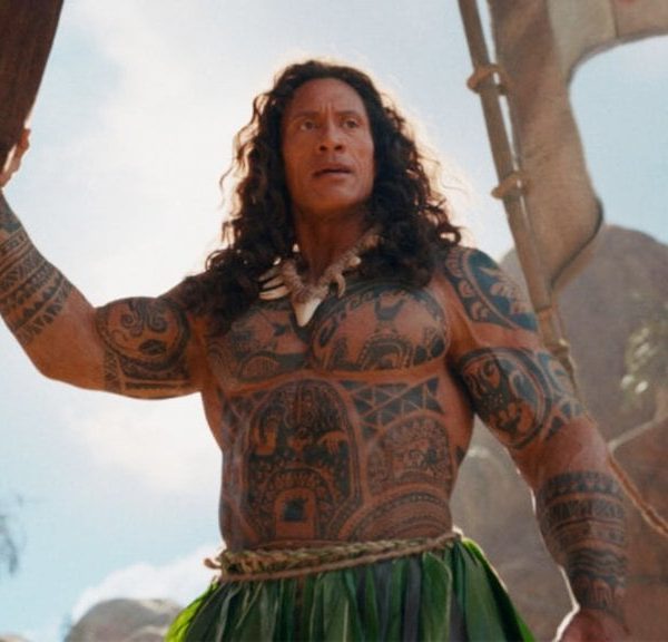 Dwayne Johnson doit se défendre face aux grosses critiques qu'il subit suite au naufrage de Vaiana