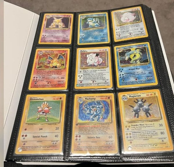 Un père de famille a caché sa collection Pokémon pendant 30 ans à sa femme parce qu'elle avait jeté les cartes des enfants, aujourd'hui, le fils la complète