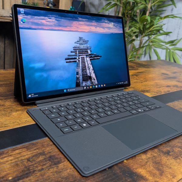 Test Asus ProArt PZ14 : une tablette hybride, qui mise sur Windows et Qualcomm pour séduire les créateurs nomades