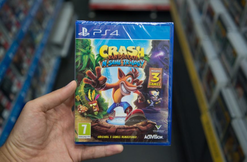 PS5 : les boîtes de jeu affichent désormais un avertissement sur la mort du CD, Sony persiste et signe malgré la polémique
