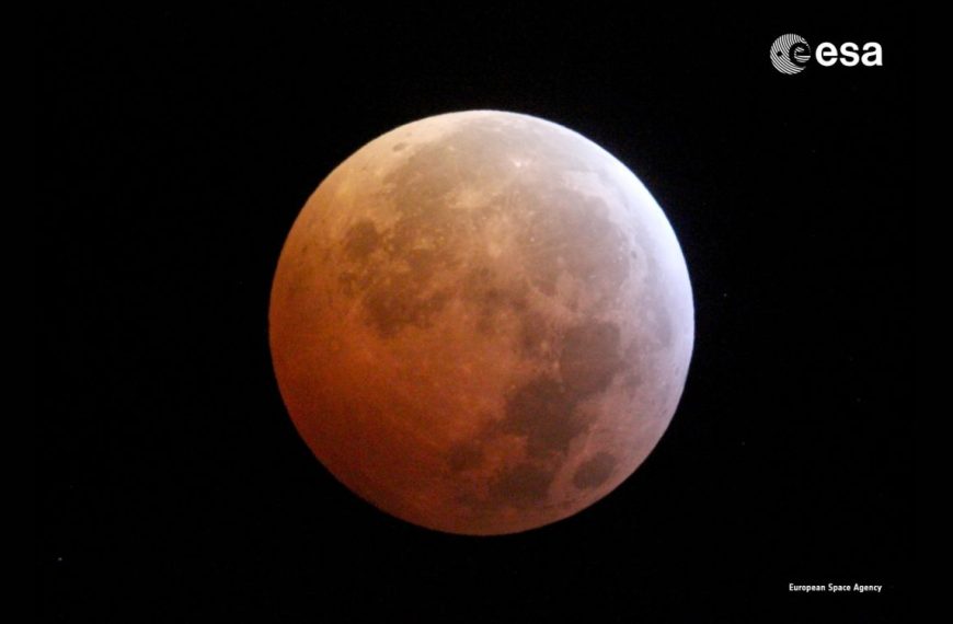 Éclipse lunaire en France : quand et comment observer le dernier grand spectacle céleste de cet été