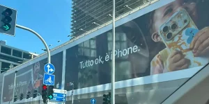 En Italie, une affiche Apple avec un enfant fait polémique