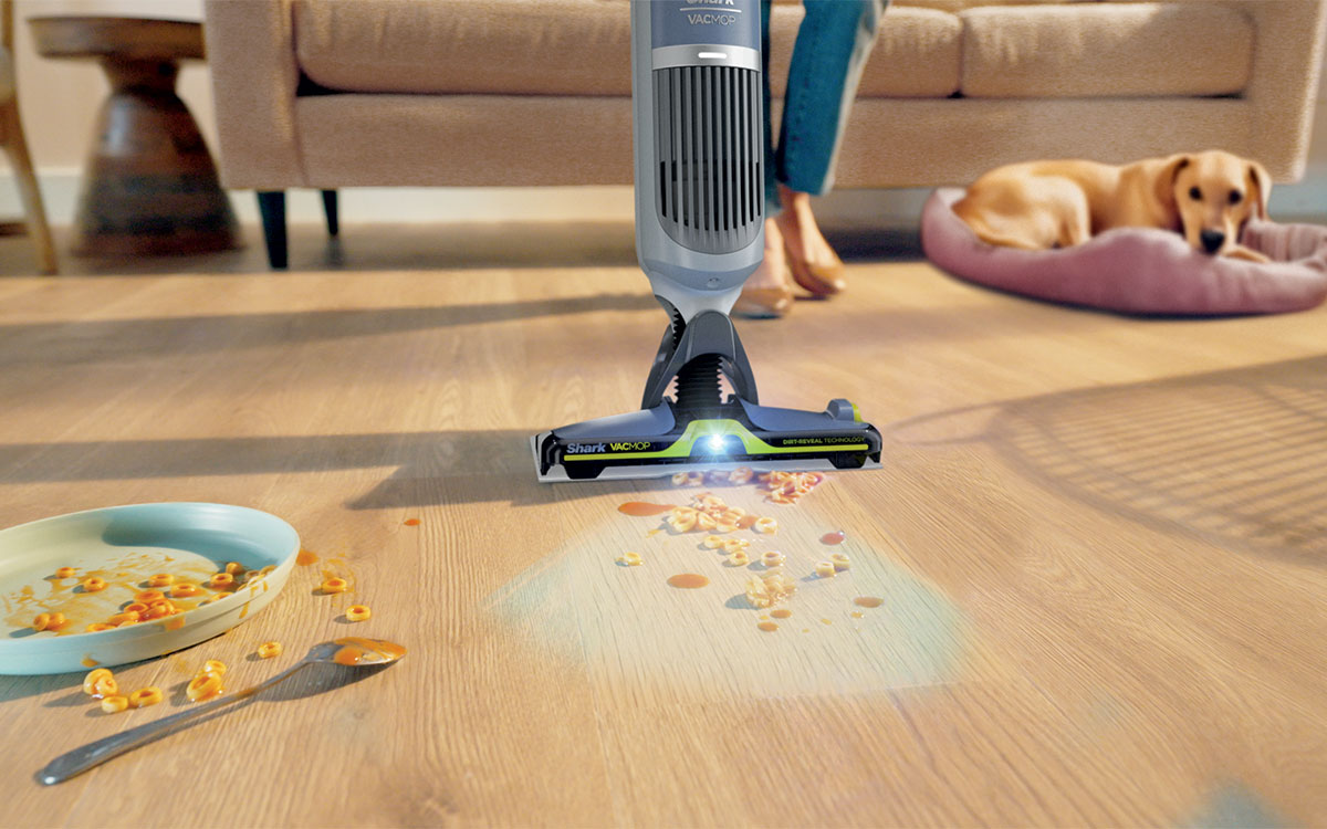 Belle remise sur le Shark VacMop : pour moins de 105 €, plus besoin d’enchaîner aspirateur et serpillière