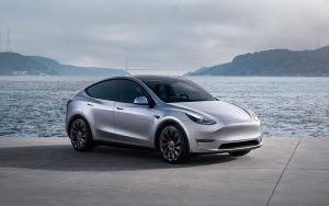 Des propriétaires de Tesla accusent cette mise à jour de faire griller l’ordinateur de leur voiture