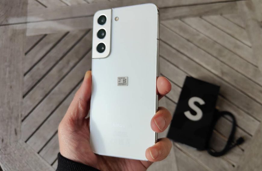 Vous pensiez que votre Samsung Galaxy S22 ne recevrait pas Android 17 ? LineageOS rebat les cartes