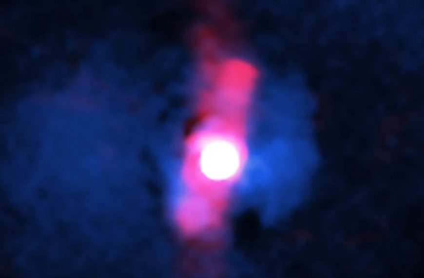 Ce trou noir souffle si fort que trois galaxies comme la nôtre disparaîtraient dans son sillage