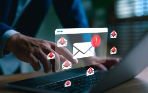 Comment les pirates profitent du retour de vacances pour cibler nos boîtes mail