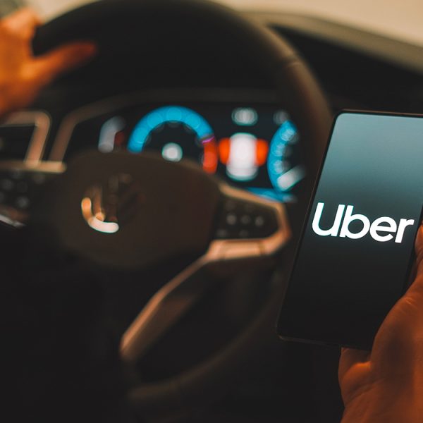 Uber lance la vidéo en direct, pour suivre le trajet de son adolescent sans s’inquiéter
