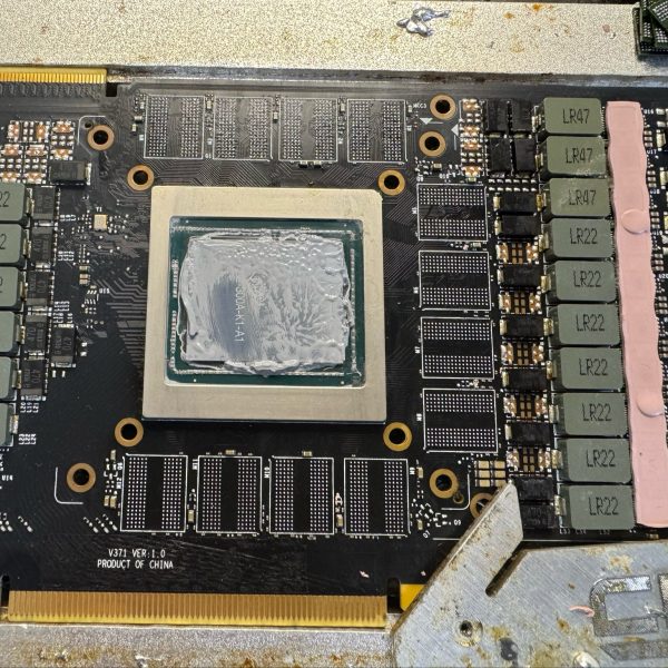 Un atelier japonais double la VRAM des RTX 2080 Ti pour pas cher