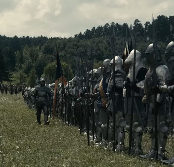 Maintenant disponible sur Netflix, ce drame historique ressemble à Game of Thrones, et il devrait plaire aux fans de films médiévaux.