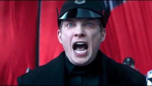 Il est responsable de la mort de 155 milliards de personnes dans Star Wars, et pourtant, cet acteur est devenu la risée de tous dans le dernier film de la saga