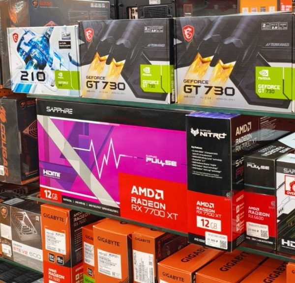 Ce magasin est resté bloqué 16 ans dans le passé et continue de vendre des cartes graphiques dont personne ne veut