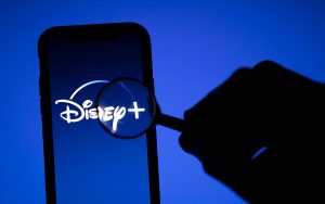 Pas de 4K ni de HDR sur Disney+ Premium : Que Choisir exige une baisse de prix et un dédommagement pour les abonnés