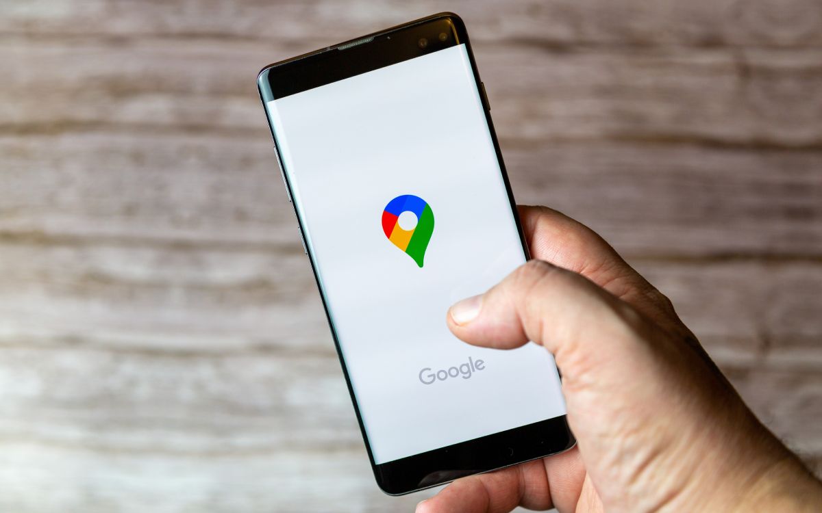 Pas d’Android Auto ? Ne jonglez plus entre votre musique et votre GPS grâce à cette astuce gratuite sur Google Maps
