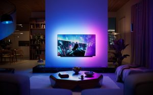 Philips veut vous en mettre plein les yeux : RGB Mini-LED, téléviseur Ambilight géant… Ce qu’il faut retenir de l’IFA