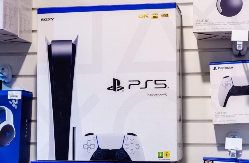 Sony ralentira la production de jeux vidéo physiques dans ses usines en 2028, mais pas autant qu’attendu