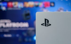 Fin des supports physiques : Sony s’emmêlerait les pinceaux, une plainte met en difficulté l’entreprise