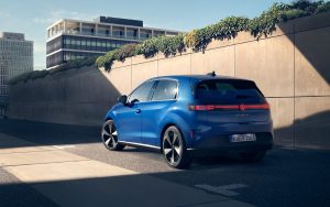 Les voitures électriques se vendent si bien que Volkswagen ralentit son usine la plus emblématique