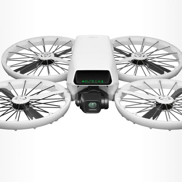 DJI Flip : un cadeau est offert pour l’achat de ce drone de poche pliant avec protections d’hélices, c’est parfait pour le vlog et le voyage