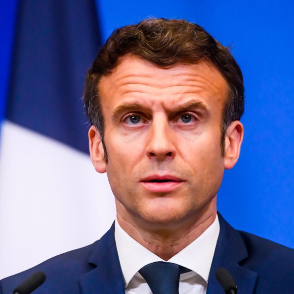 Interdiction des réseaux sociaux : Macron ne lâche pas l’affaire et demande l’aide de l’Union européenne