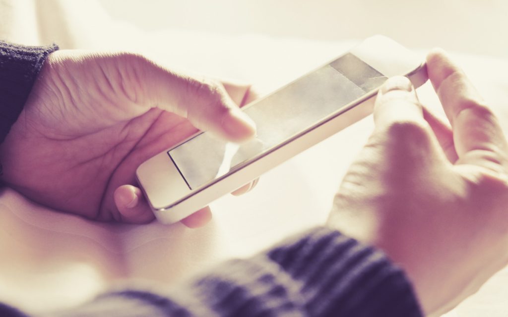 Google reconnaît le bug qui envoie vos vieux textos aux mauvaises personnes et annonce un correctif
