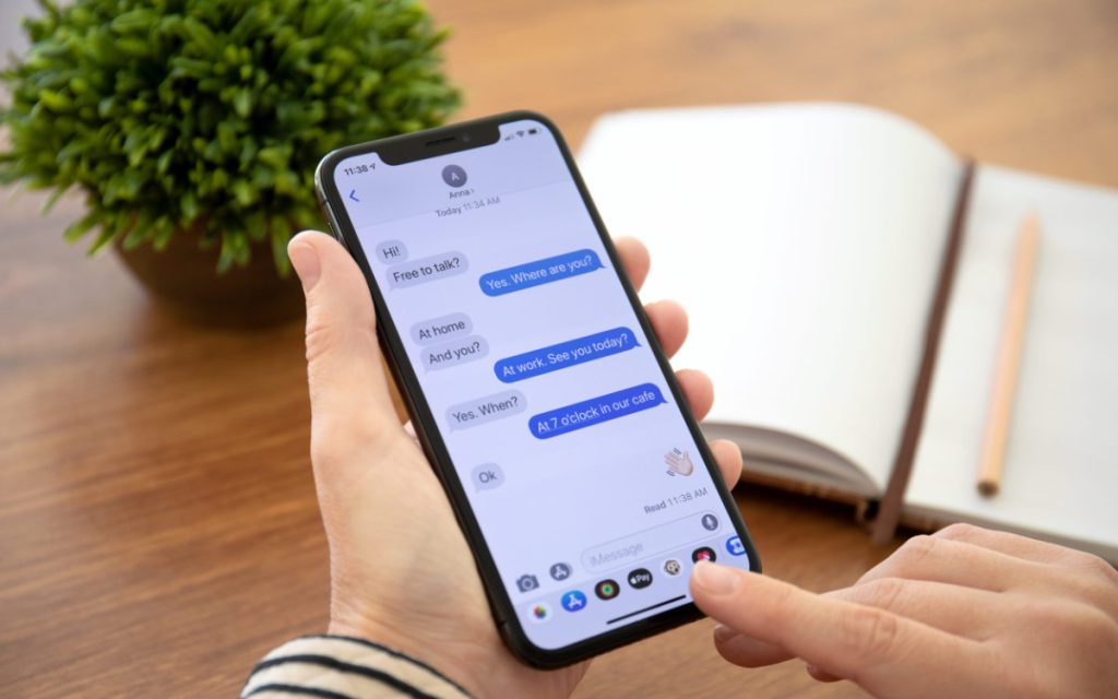 Google Messages devrait bientôt se doter d’une fonctionnalité géniale de recherche sur les smartphones Samsung