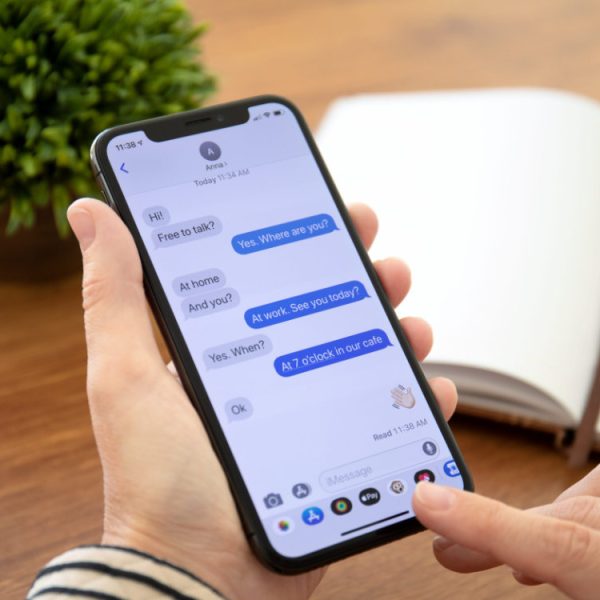 Google Messages devrait bientôt se doter d’une fonctionnalité géniale de recherche sur les smartphones Samsung