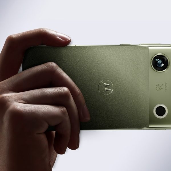 Motorola officialise le Signature 27 : une deuxième génération qui ne veut laisser aucune place au compromis